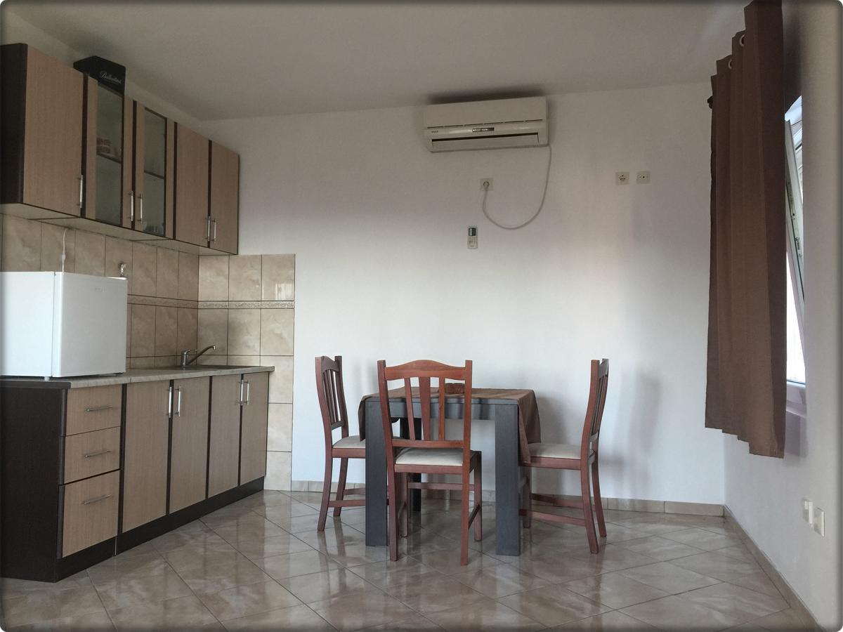 Apartmani Labovic Budva Buitenkant foto